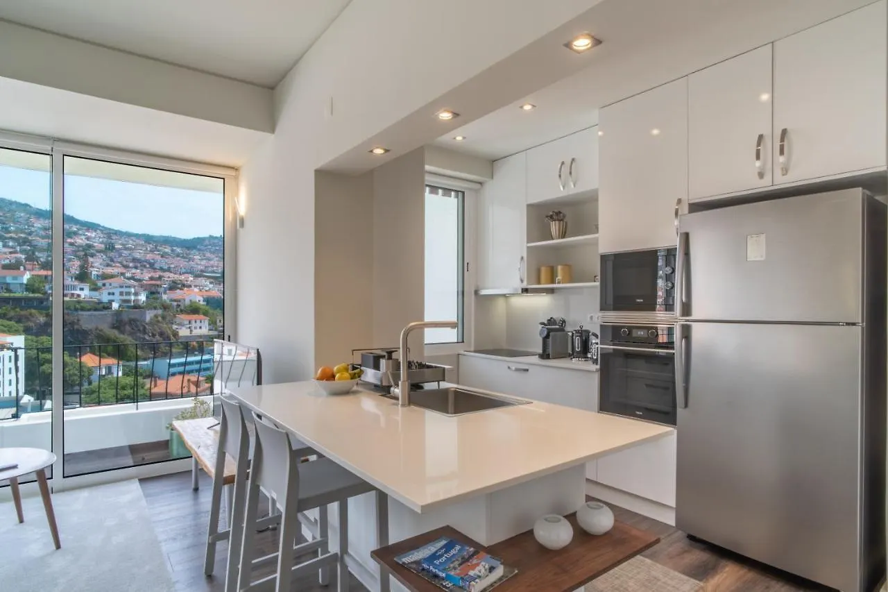 Elias Garcia The Beauty Funchal Apartment