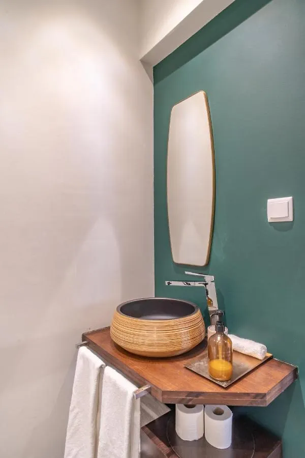 Elias Garcia The Beauty Funchal Apartment